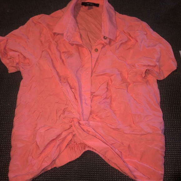 Pink top - Picture 1 of 1